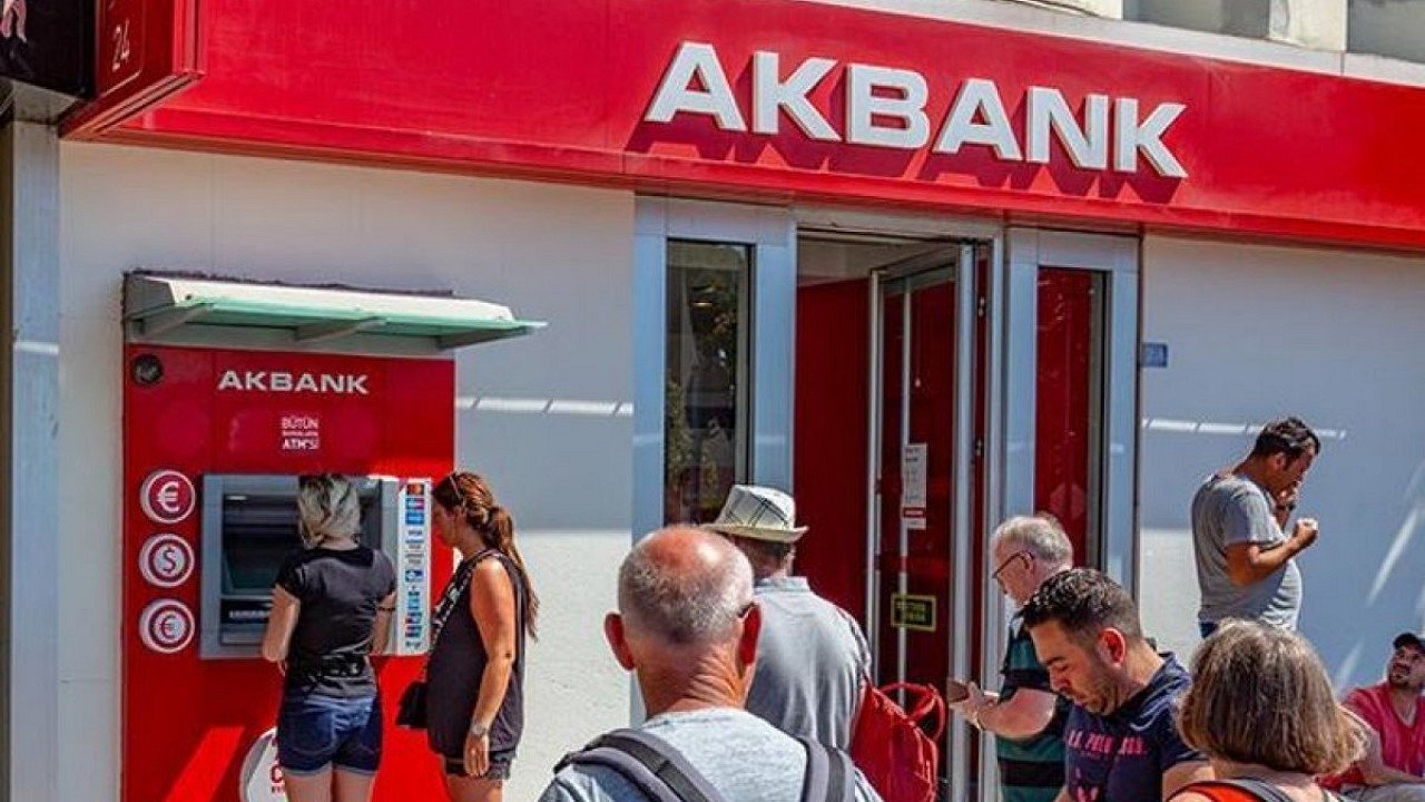 Akbank kartı olanlar dikkat! 50 bin TL online kredi hesaba yatacak!